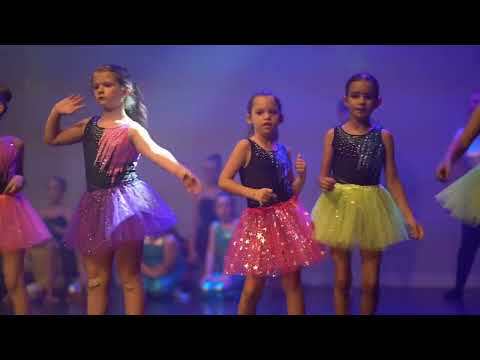 les Five Girl